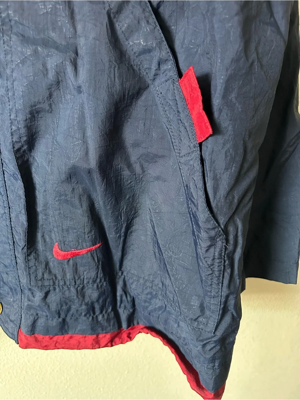 Nike adjustable hood